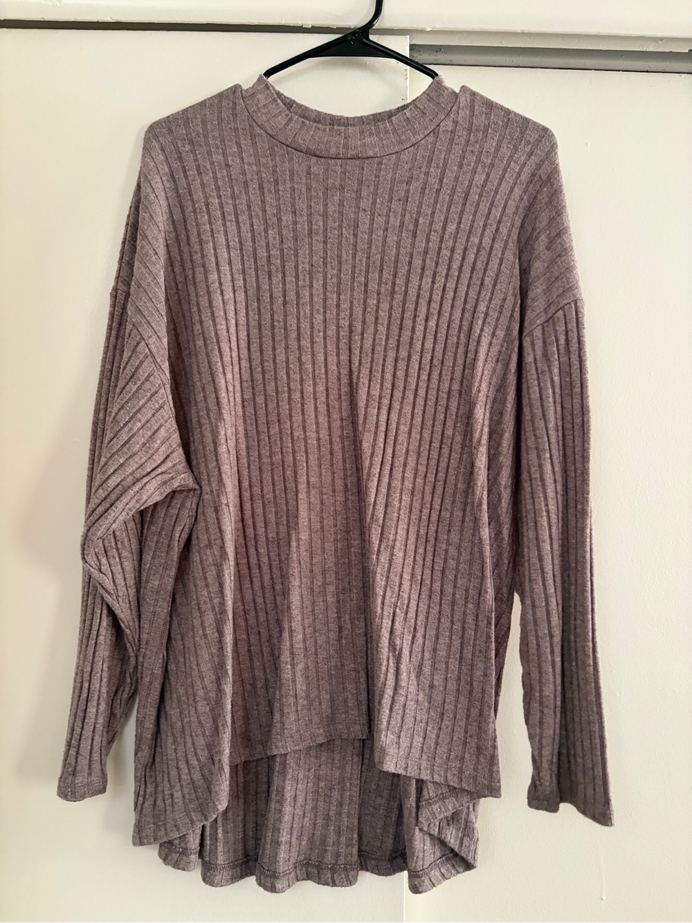 Old Navy Ribbed Scoop-Neck Sweater in Mauve